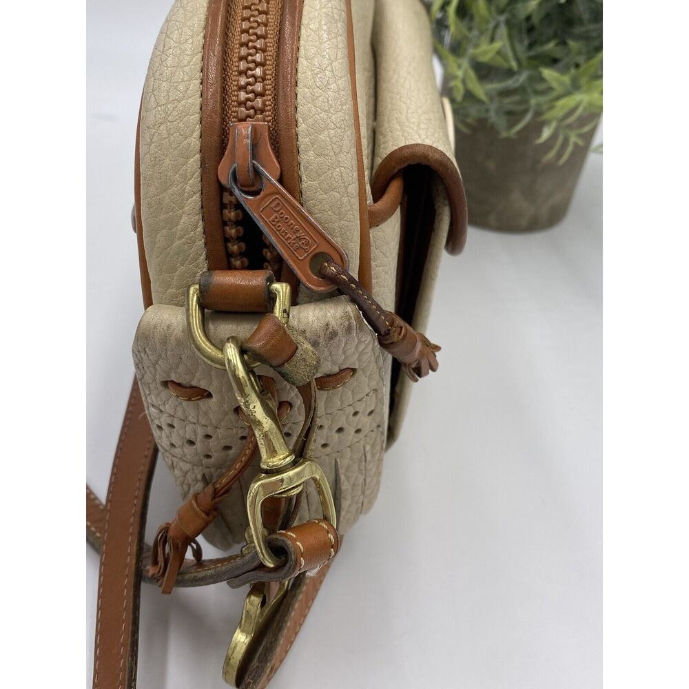 Dooney &‎ Bourke Vintage Beige Brown Pebbled Leather Flap Convertible Crossbody